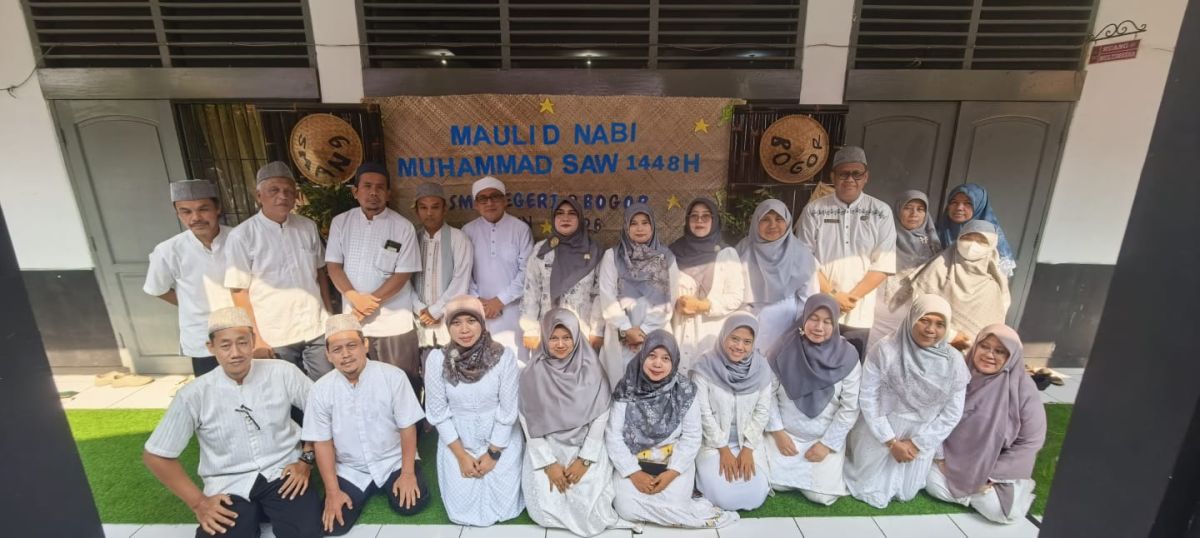 ‎Peringatan Maulid Nabi Muhammad SAW 1448 H, SMAN 9 Bogor Tanamkan Teladan Nabi pada Generasi Muda