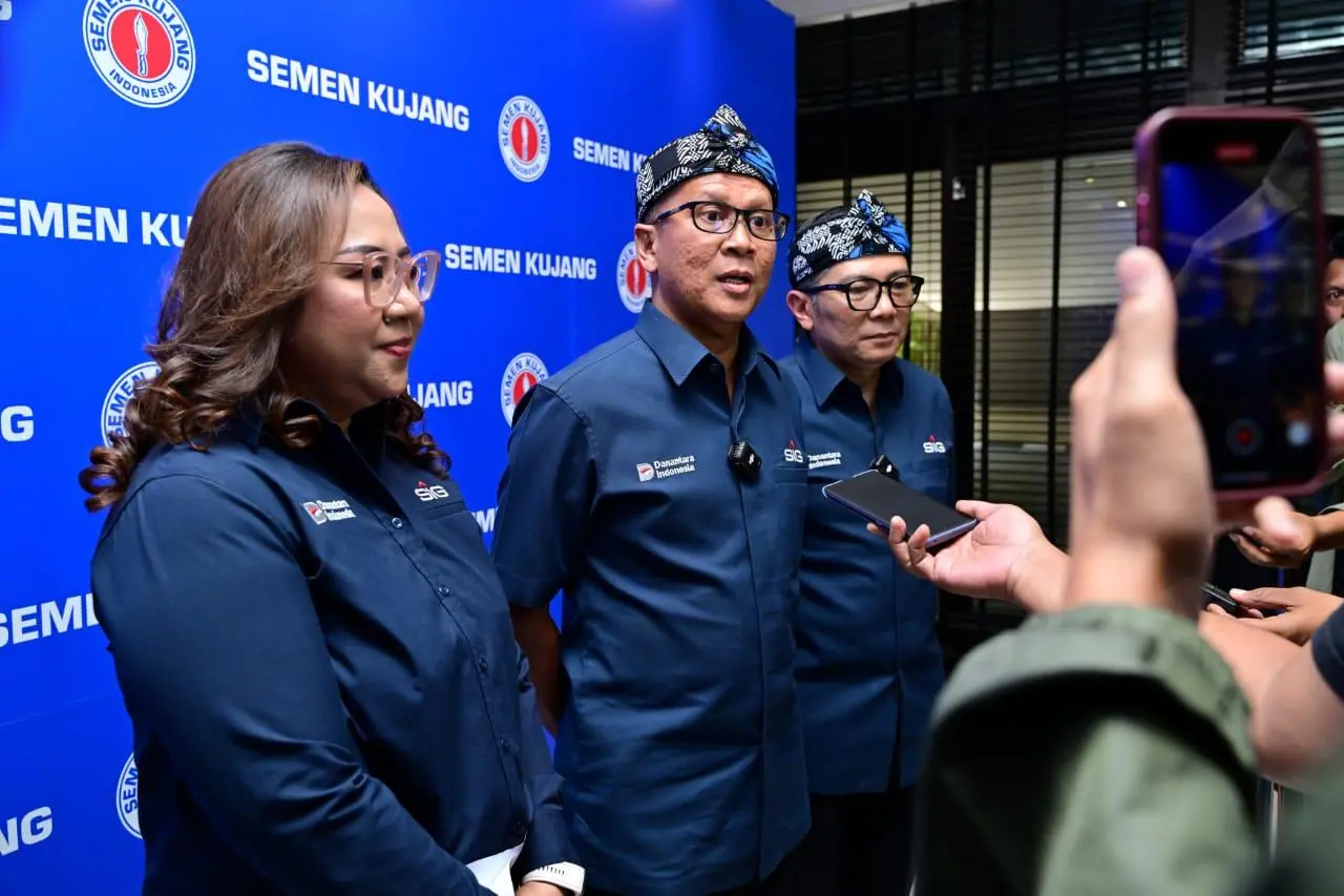 SIG Bangkitkan Semen Kujang untuk Rebut Pasar Jawa Barat, Gandeng PERSIB Perkuat Branding