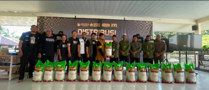 Gerakan Infaq Beras Bogor Salurkan Ratusan Karung Beras ke Pesantren