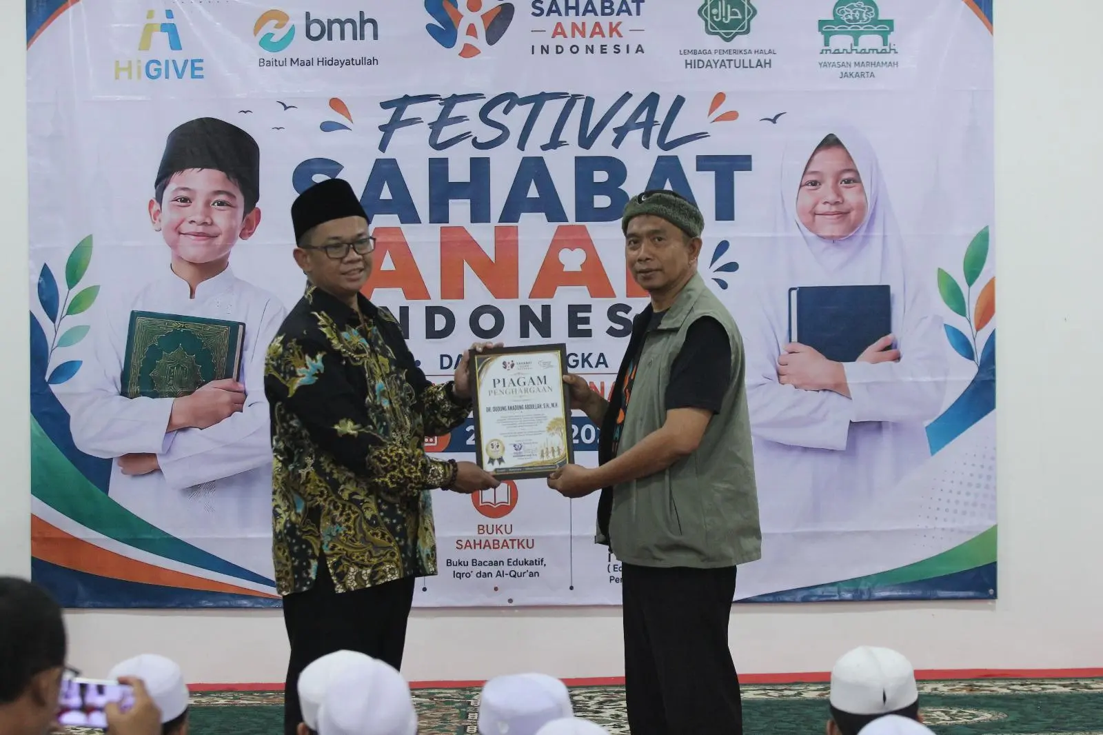 Dr. Dudung Amadung Abdullah Raih Penghargaan Sahabat Anak Indonesia pada Hari Anak Nasional 2026
