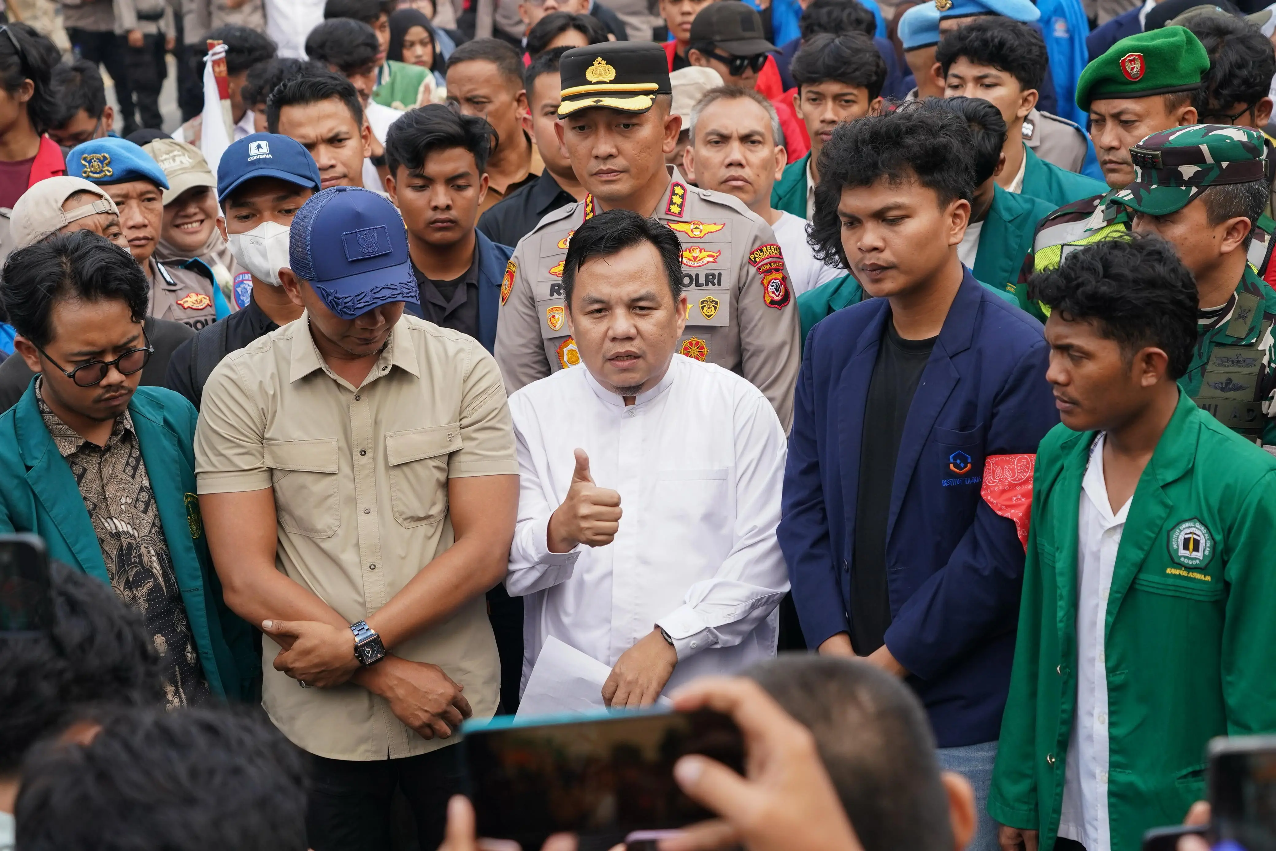 DPRD Kota Bogor Terima Unjuk Rasa Aliansi BEM SeBogor Raya dan Siap Kawal 7 Tuntutan ke DPR RI