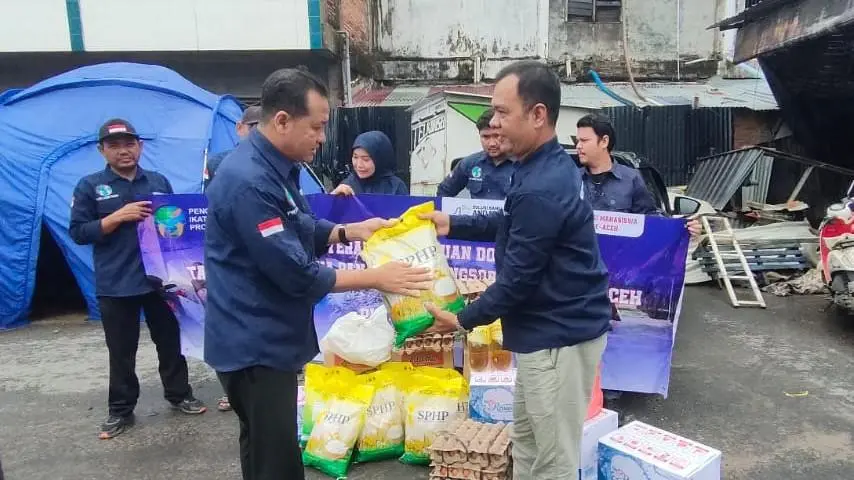 PW IWO Aceh Salurkan Bantuan Tahap II untuk Anggota Terdampak Bencana di Aceh Timur