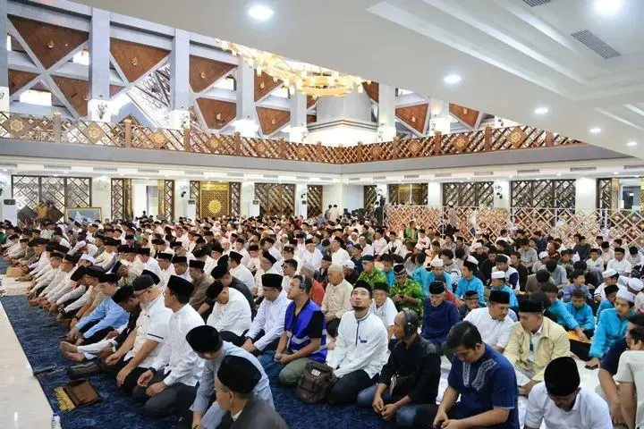 Refleksi Akhir Tahun, Bupati Bogor Gelar Doa Bersama dan Santuni 1.200 Anak Yatim serta Lansia