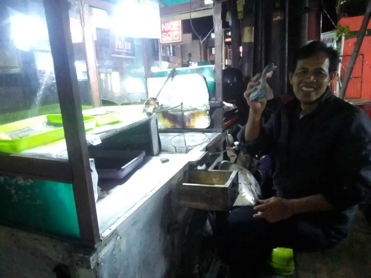 Pisang molen Supriyanto Tajur selalu diserbu pelanggan