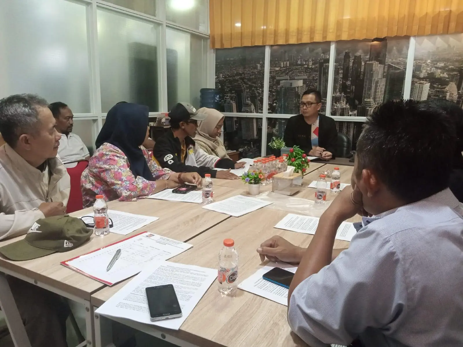 Kabag Hukum dan Ham terima aduan Warga Muara Lebak