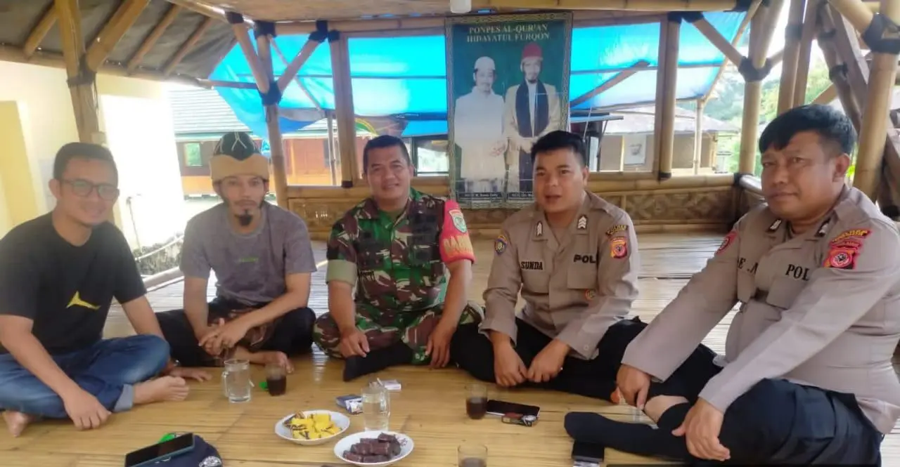 Galang Keharmonisan Babinsa Kunjungi Tokoh Agama