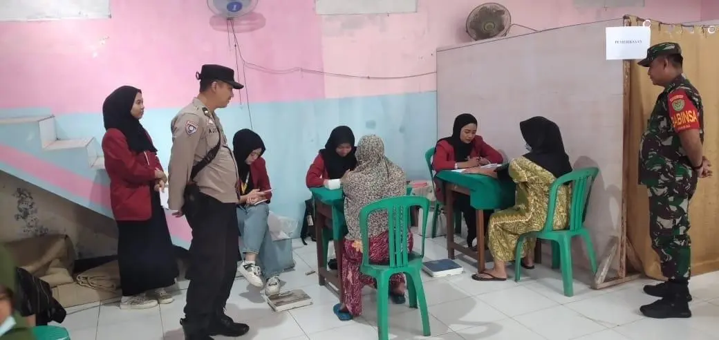 Warga Parung Aleng Periksa Kesehatan Gratis