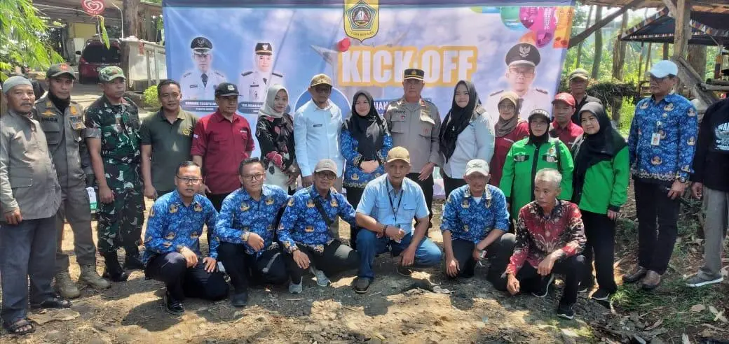 Pemdes Pasirlaja Realisasikan Betonisasi Jalan Desa