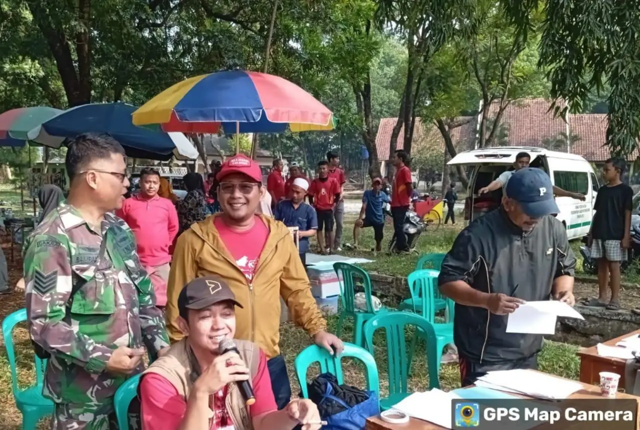 Petugas bersama Pemdes Monitoring Peringatan Kemerdekaan Indonesia