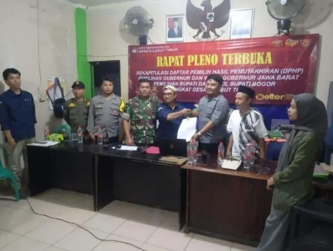 Rapat Pleno Pantarlih Desa Cilebut Timur Dihadiri Petugas