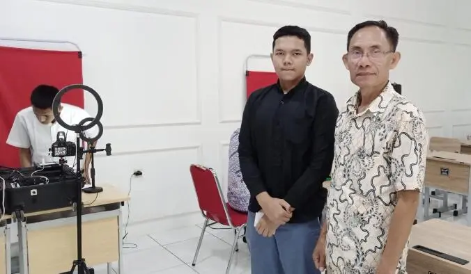 Disdukcapil Kota Bogor Lakukan Perekaman e-KTP Pemula bagi Siswa SMKN 4 Bogor
