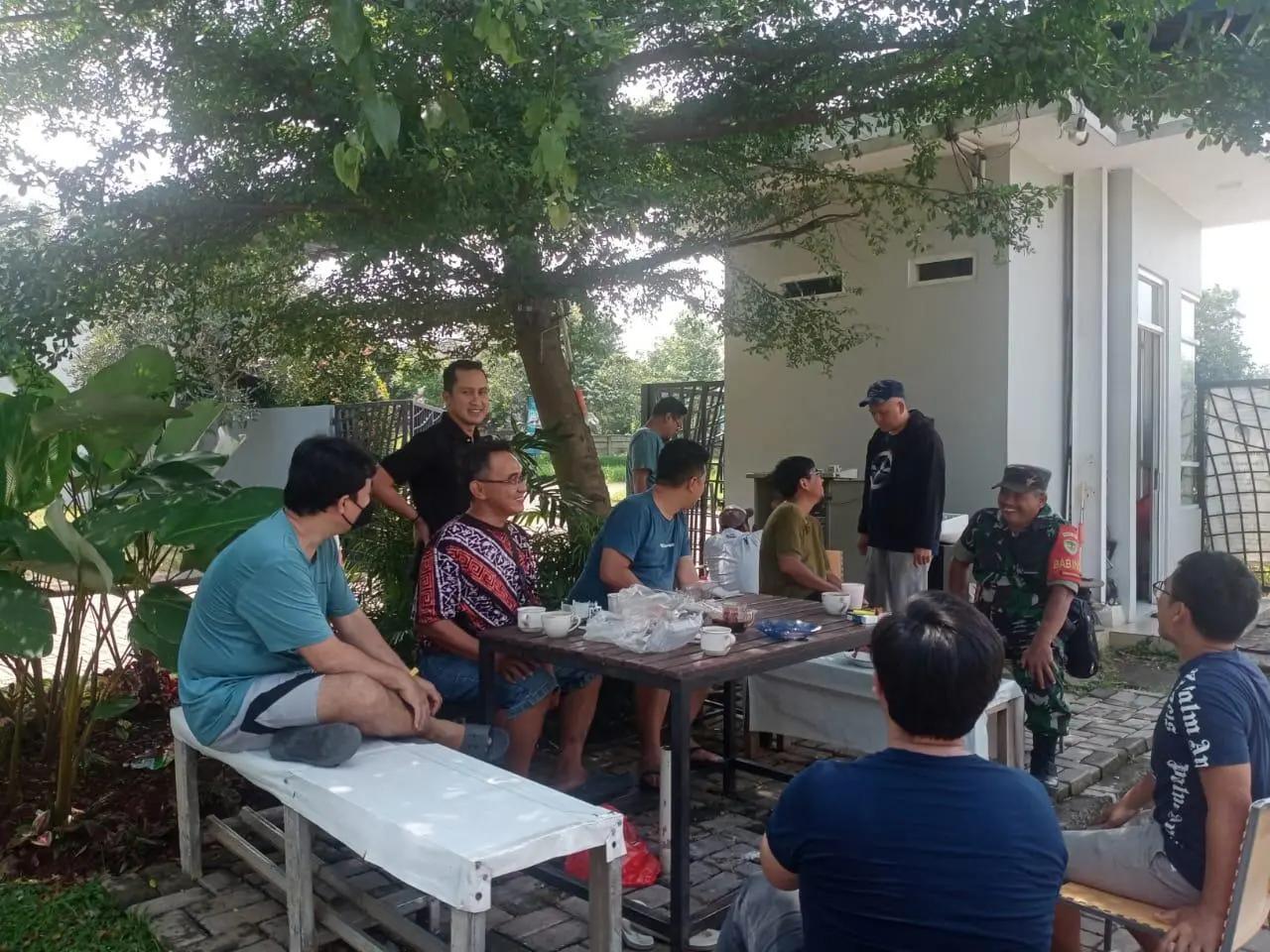 Babinsa Sambangi Warga Perumahan