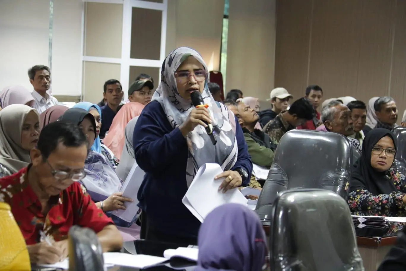 Garap Pembentukan Raperda PPKLP DPRD Serap Aspirasi Masyarakat