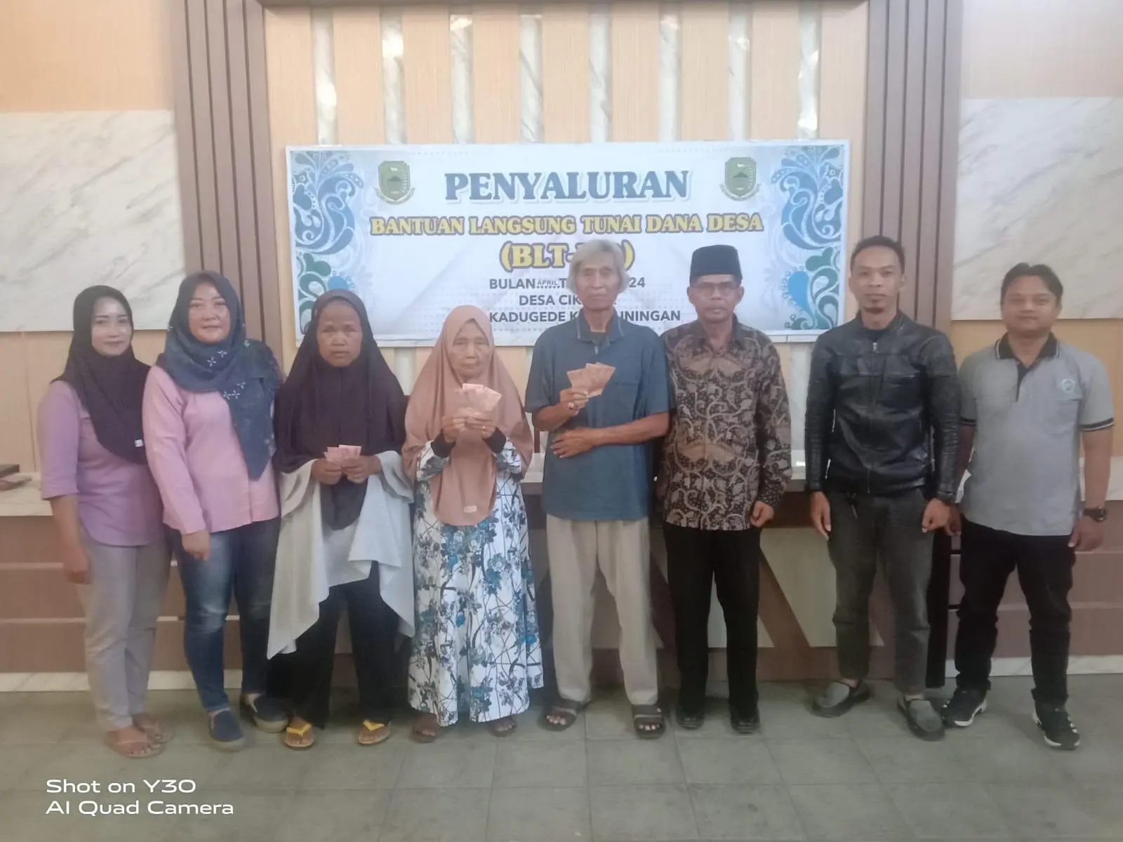 Pemdes Ciketak Salurkan BLT DD Bulan April Tahun 2024