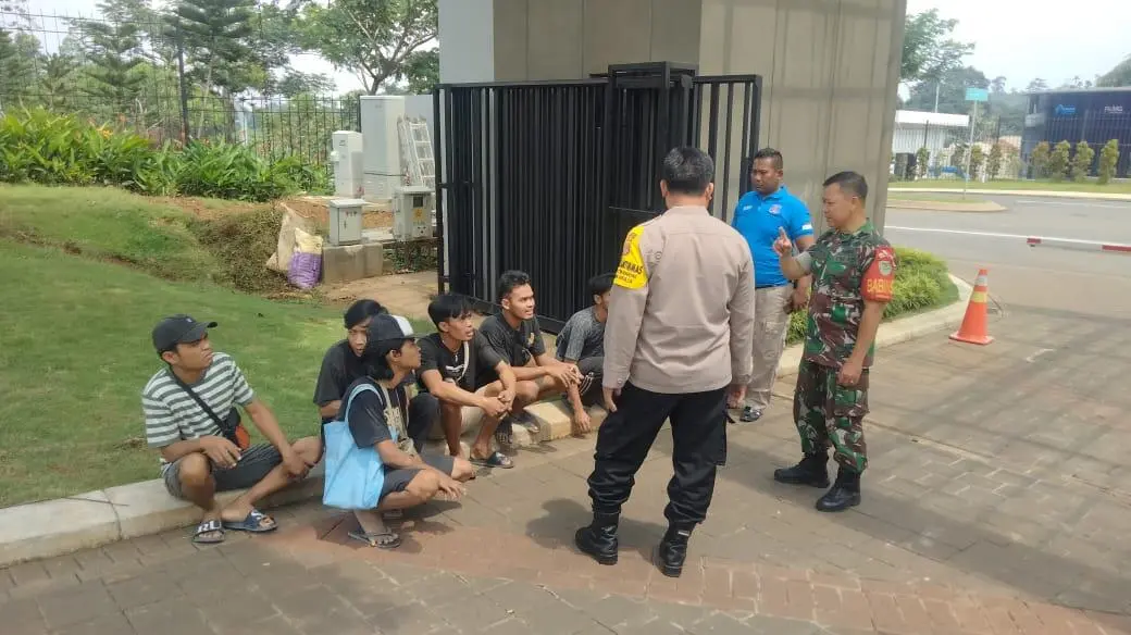 Antisipasi Tawuran Petugas Berikan Himbauan Hukum