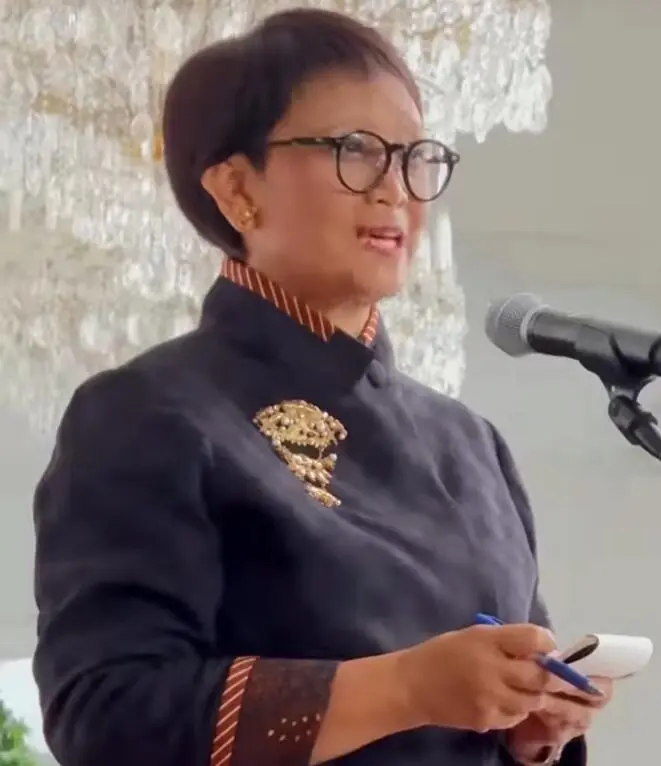 Menlu Retno Marsudi terima Penghargaan Medali Emas dari PWI