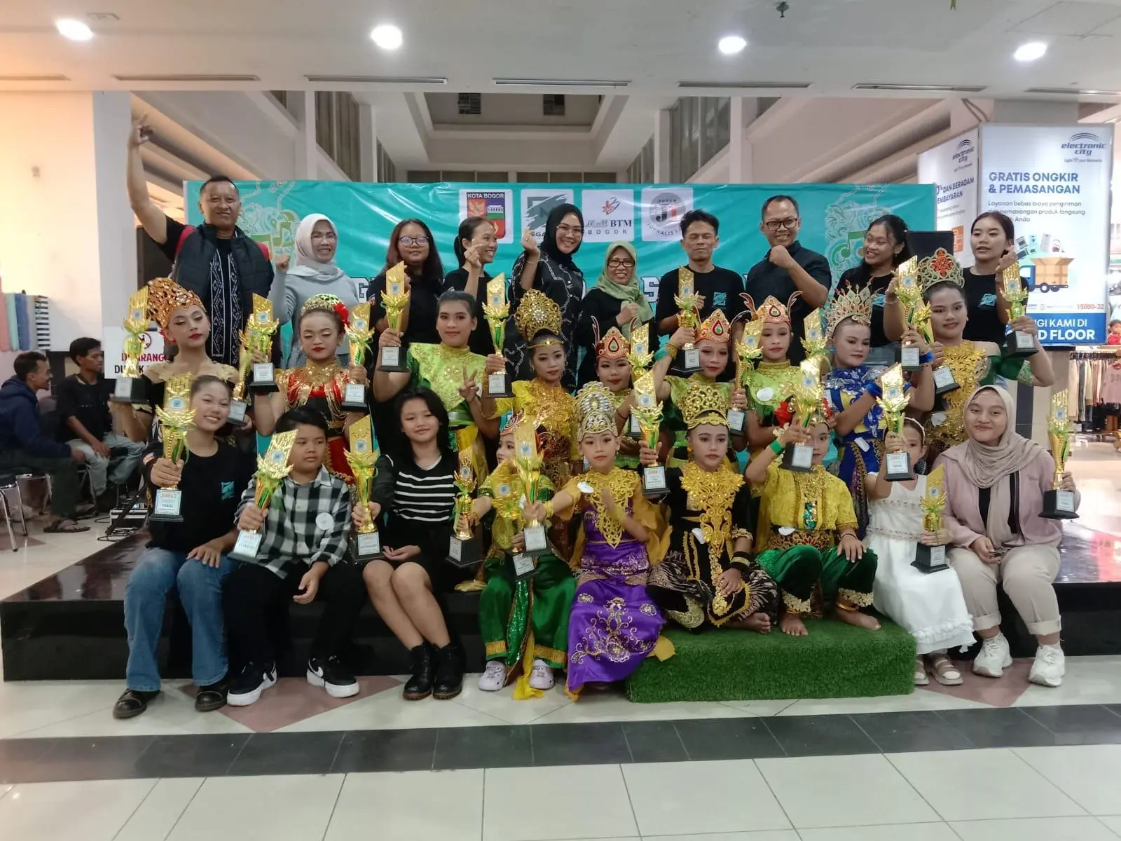 Sanggar Megagama Gelar Evaluasi Diklat Tari Seni 2024, Peserta Didik Tampil Mengesankan