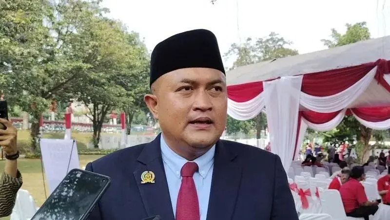 Pj Bupati Bogor dapat Dukungan DPRD Tuntaskan Polemik Operasional Truk Parungpanjang