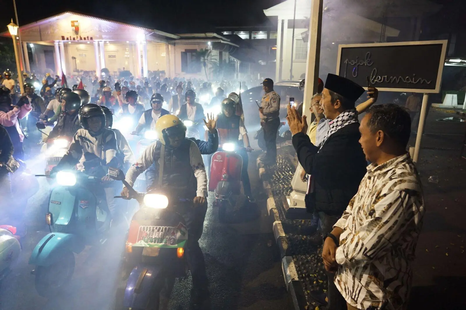 Dedie Rachim Lepas Scooterist Bogor Raya, Riding dan Doa Bersama Untuk Palestina