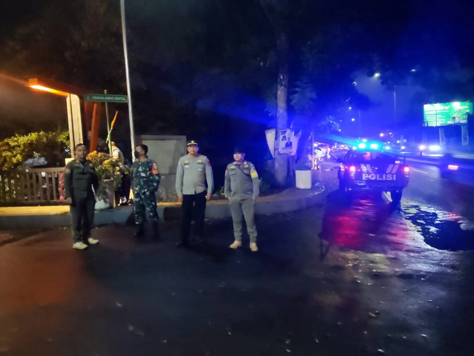 Antisipasi Kriminalitas Petugas Gabungan Lakukan Patroli Malam