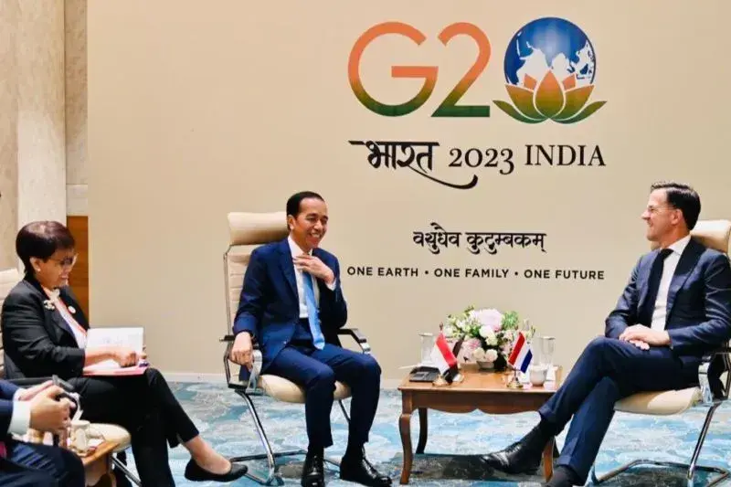 Jokowi Minta Den Haag Dukung Pengembangan Teknologi Rendah Karbon Indonesia
