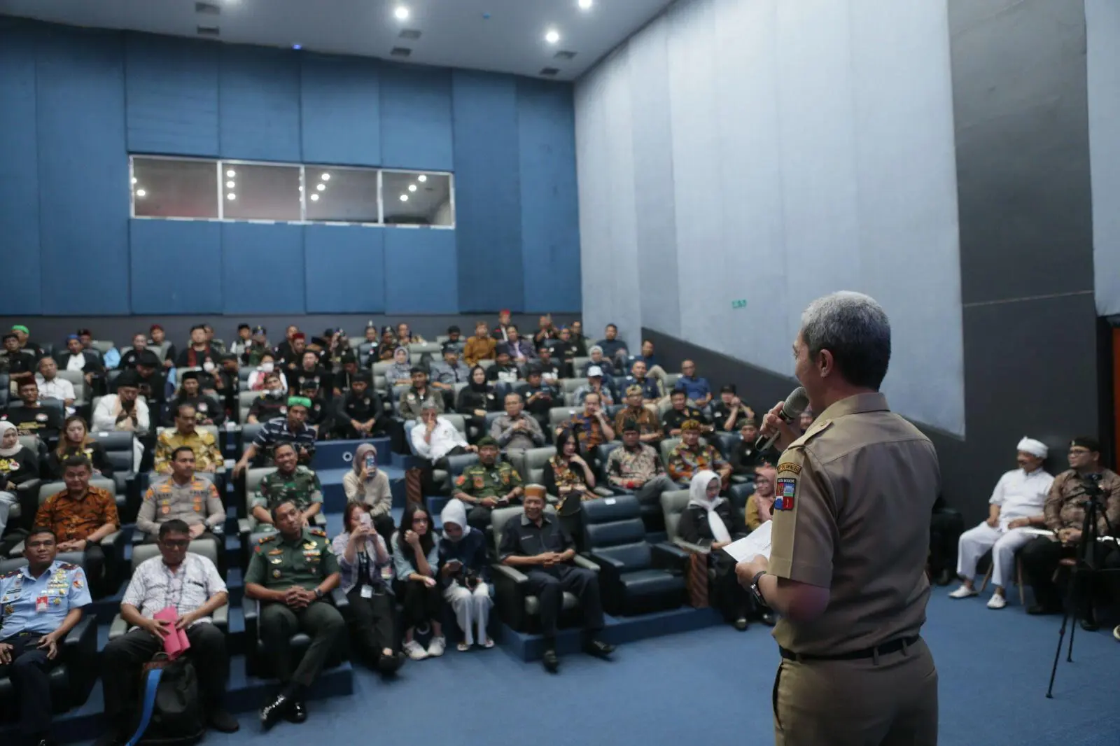 Buku Golok Antara Pesona dan Legenda, Dinilai Dedie Rachim Bisa Memperkaya Literasi