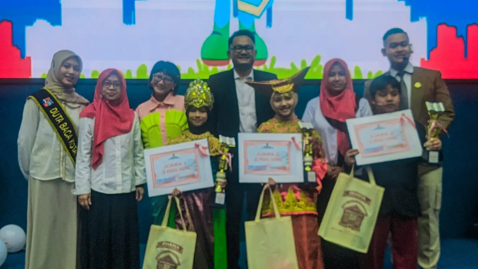 Dinas Arsip dan Perpustakaan Meyelenggarakan Lomba Story Telling bagi Siswa Kota Bogor
