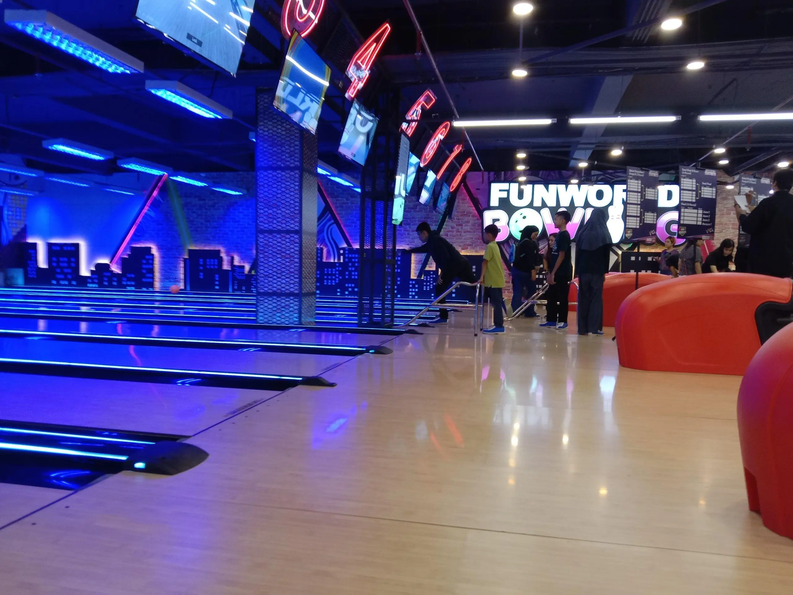 Seru ! Funworld Hadirkan Lebih Dari 100 Game Untuk Keluarga