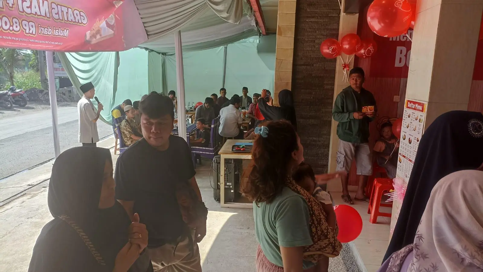 Gerai Wakaf di Jalan Letkol Atang Senjaya Resmi Beroperasi