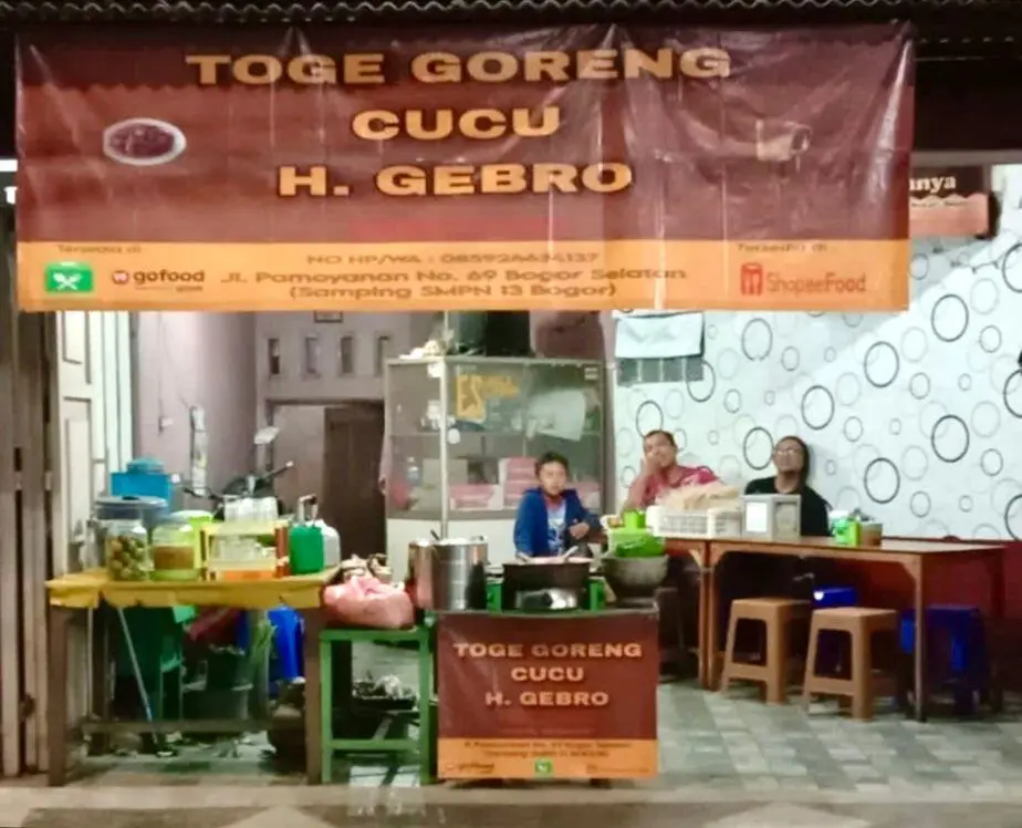 Toge Goreng H Gebro Sang Legendaris Kini Diteruskan Cucunya Yang Nyaris Tak Berubah Rasanya