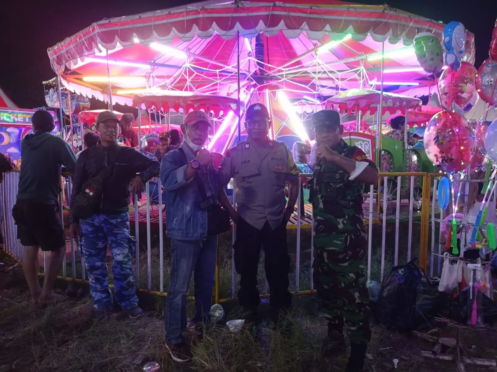 Pasar Malam Sakura Diserbu Warga, Ada Apa Ya ?
