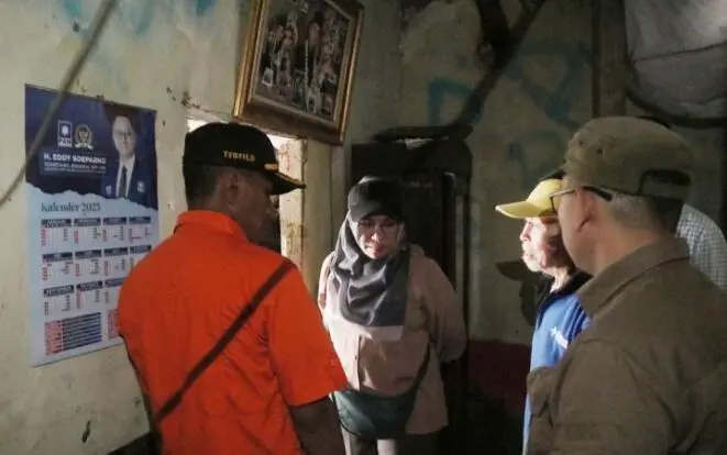 Sekda Tinjau Rumah Ambruk di Katulampa