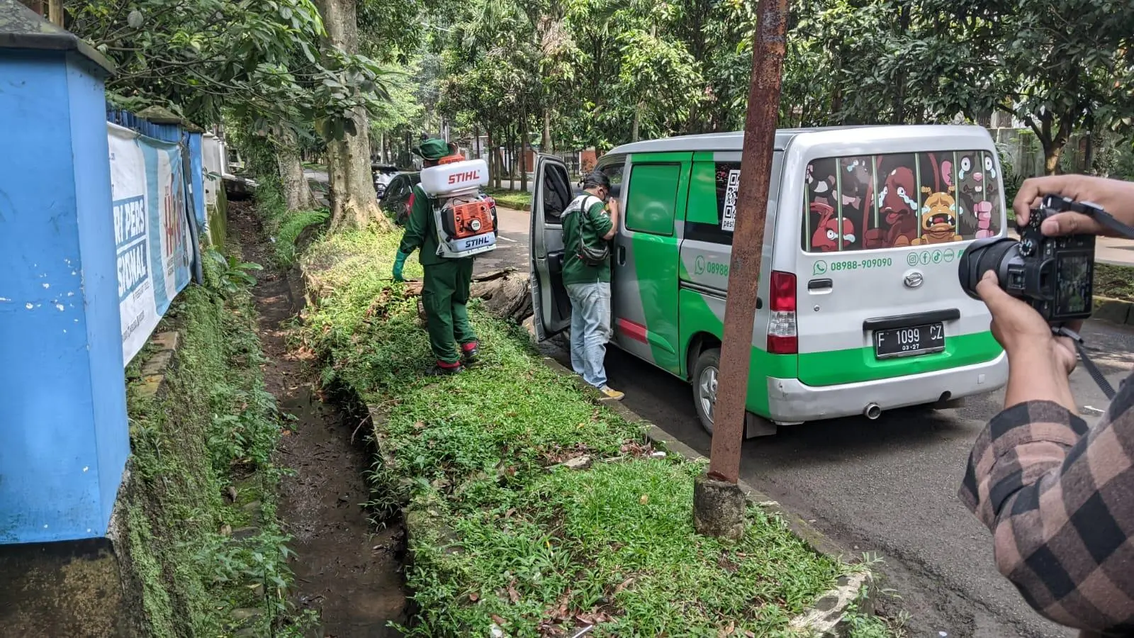 Cegah DBD, PWI Kota Bogor Bekerjasama dengan Dinkes, Pestigo dan DKM Semprot 25 Mesjid