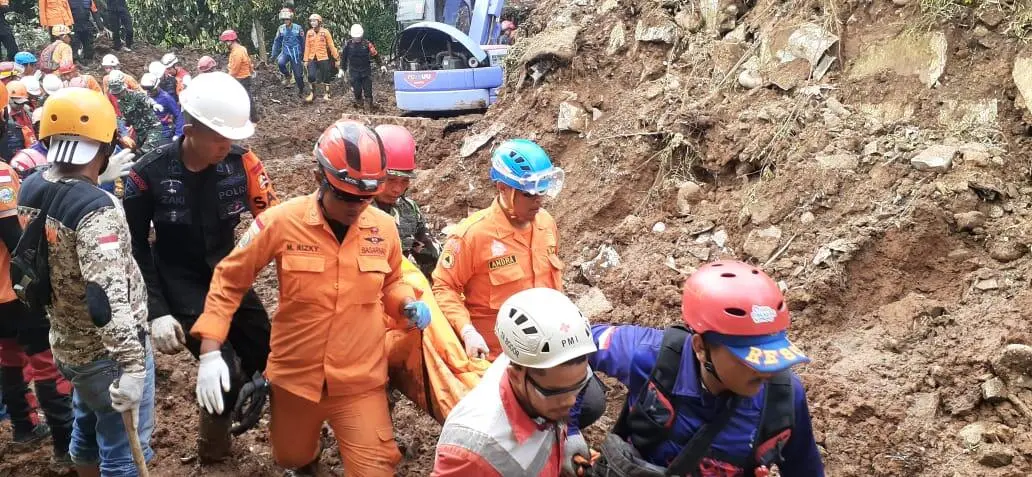 Alhamdulillah, Empat Korban Longsor di Empang Sudah Berhasil Ditemukan Tim SAR Gabungan