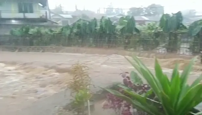Parah ! Akibat Proyek Alih Fungsi Lahan di Desa Sukajadi, Kampung Sinarwangi Banjir Bandang