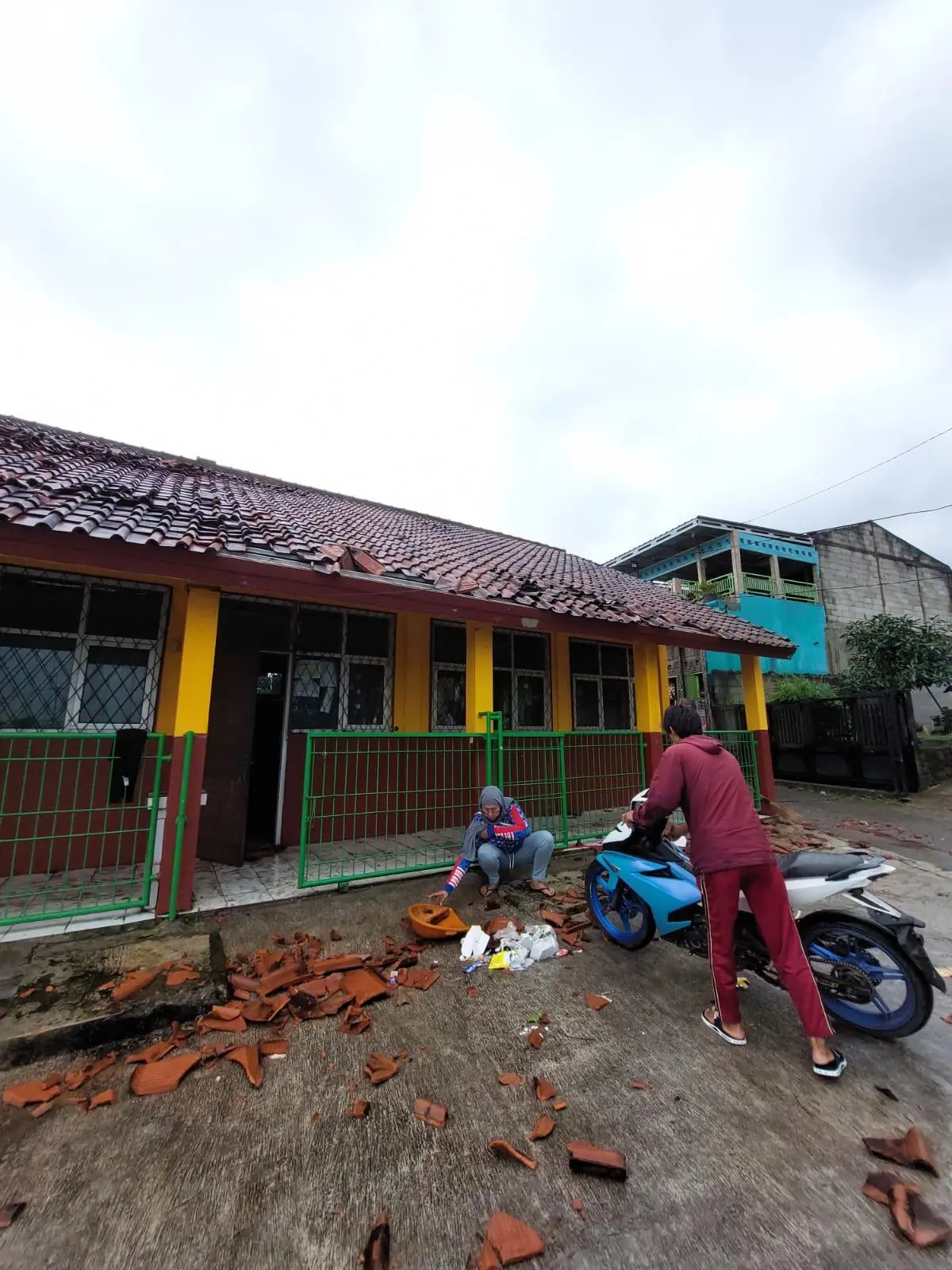 Tiga RW di Desa Pasir Eurih Disapu Puting Beliung, Puluhan Rumah dan SDN Rusak