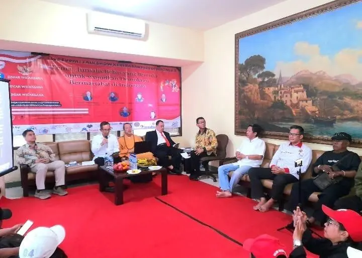 Wartawan Memiliki Kode Etik dan Dilindungi Undang-undang