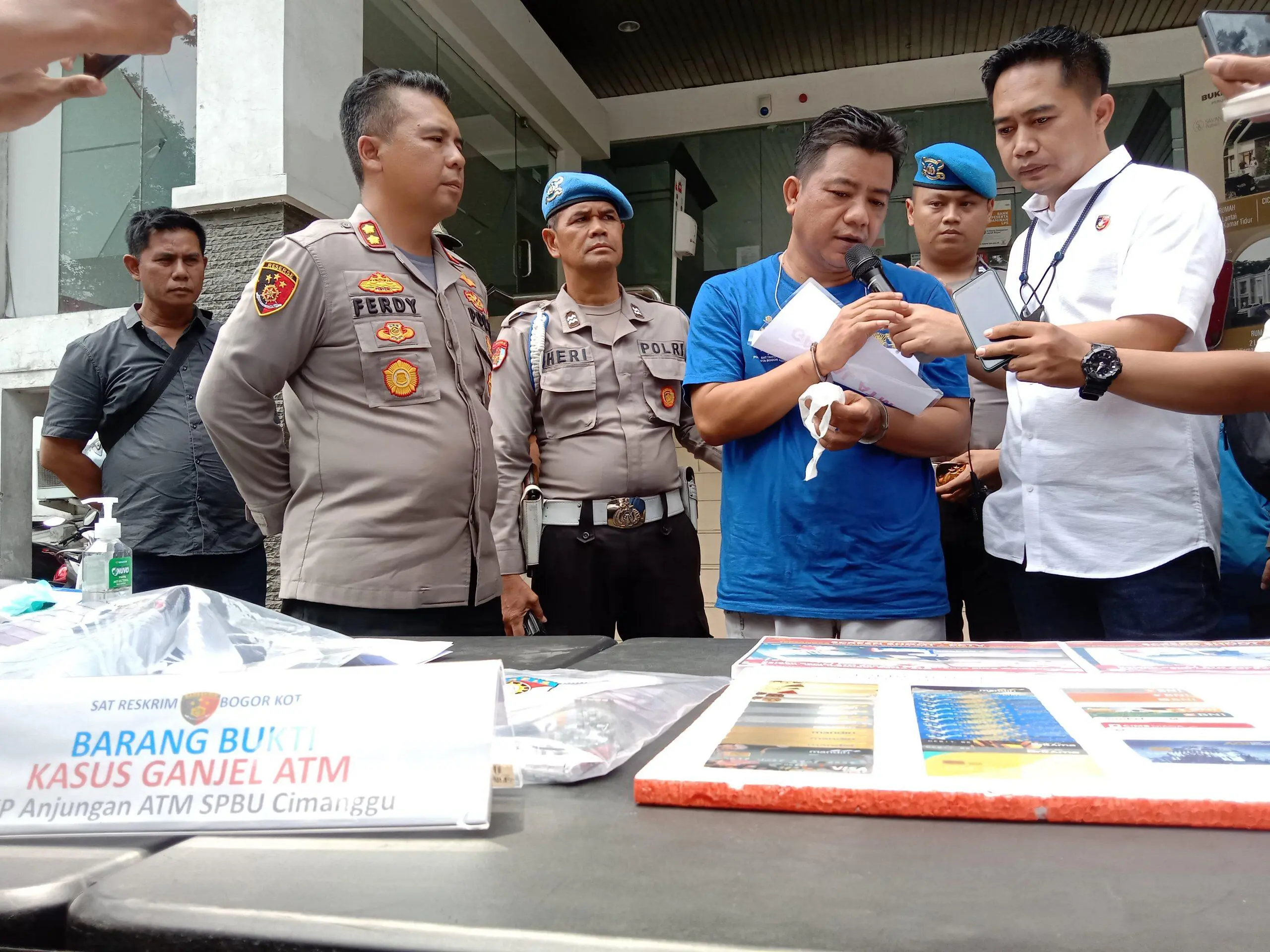 Pelaku Ganjal ATM Yang Menggunakan Tusuk Gigi di Ringkus Polisi, Begini Kronologi nya