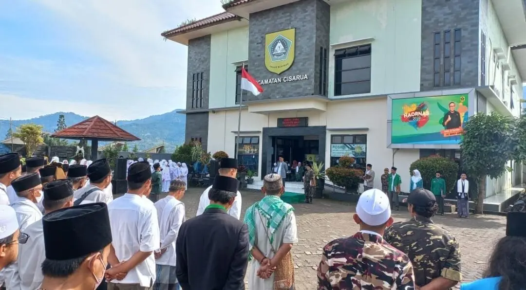 Muspika Kecamatan Cisarua Gelar Upacara HSN 2022