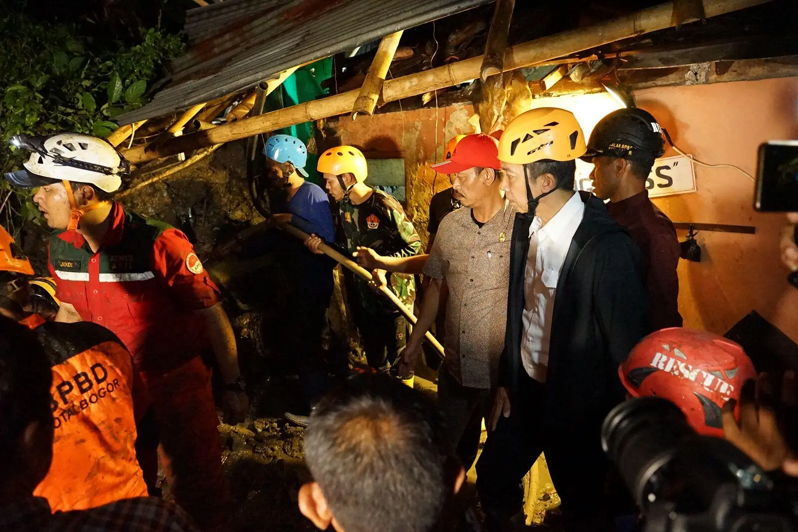 Pemkot Bogor Terjunkan Tim Gabungan untuk Pencarian Pengendara Motor yang Hilang Terbawa Arus