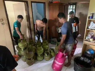 Polres Gresik Bongkar Praktek Bisnis Elpiji Oplosan