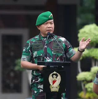 Kasad Beri Penghargaan Tim Penangkap Pelaku Pembunuhan Babinsa di Papua