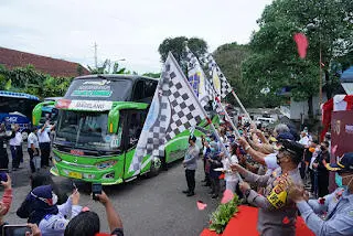 Dedie Lepas 15 Bus Mudik Gratis di Terminal Baranangsiang