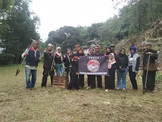 Peringati Hari Kartini PNGKB Tanam Pohon