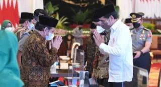 Presiden Jokowi Serahkan Zakat kepada Baznas