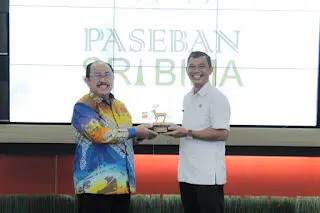 Kabupaten Kulon Progo Studi Banding Pelayanan Kependudukan dan Air Minum