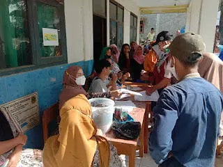 KPM Ditodong Warung di Depan Juru Bayar Kantor Pos