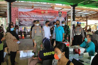 Polres Magetan Gelar Vaksinasi 2.160 Dosis untuk Umum dan Disabilitas