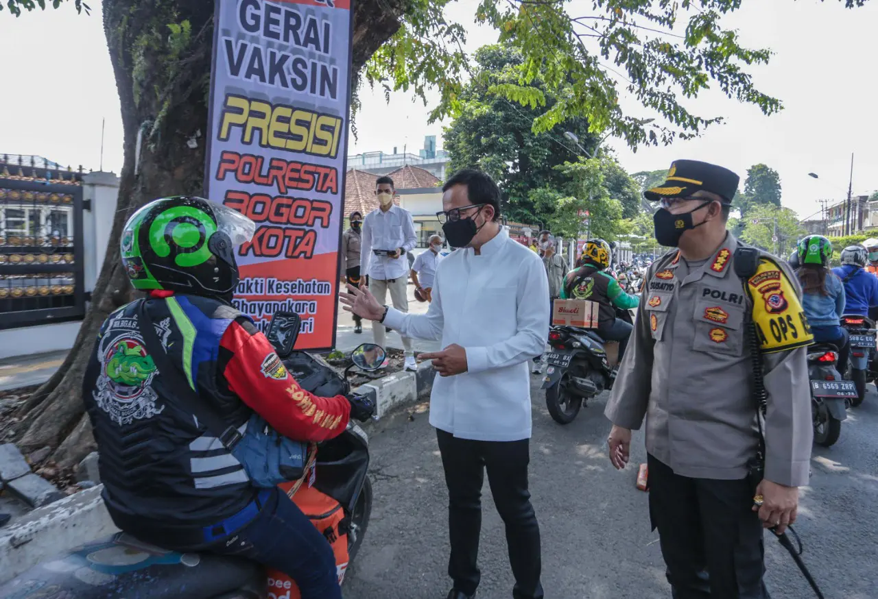 Pengendara Kaget…Dikira Mau Di Razia, Ternyata…..