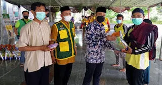 Baznas Kota Bogor Salurkan 5 Ton Beras kepada Warga Membutuhkan
